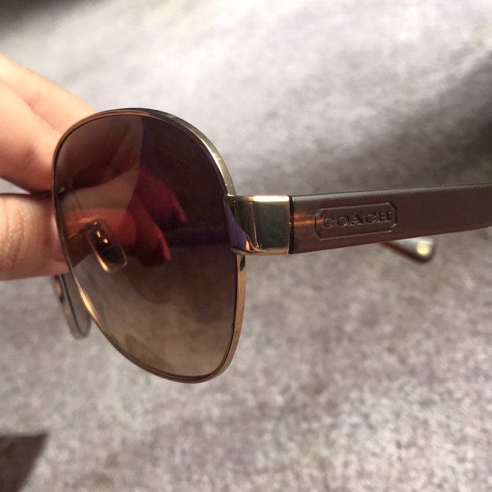 Authentic Coach Sunglasses w/Case & Cleaning Cloth - Picture 6 of 8